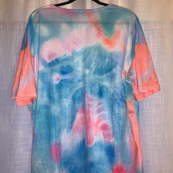 tie dye vneck T-shirt - Picture 1 of 2